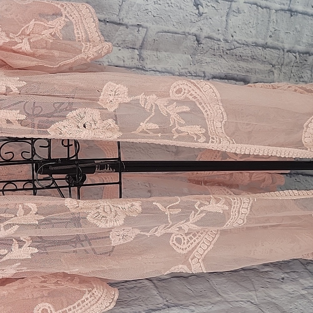 UNBRANDED Pink Lace Long 3/4 Sleeves Kimono Chest 40" Length 44" - Picture 3 of 10
